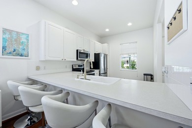 Welcome to New Haven at Abacoa, where timeless charm meets - photo 12