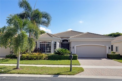Lake Home For Sale in Fort Myers, Florida