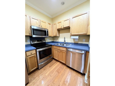 Don't miss this 2-bedroom, 2-bathroom GROUND FLOOR condo in West - photo 10
