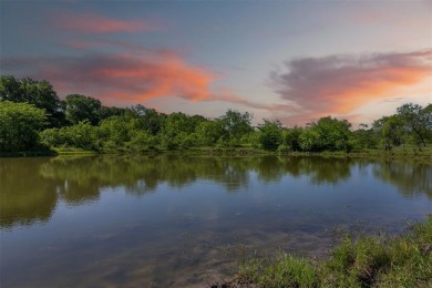 Lake Acreage For Sale in Hillsboro, Texas