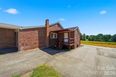 3497 Hickory Blvd in Hudson, North Carolina presents an - photo 45
