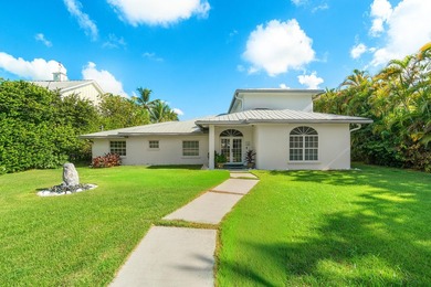 Jupiter waterfront paradise! This 3BR/3.5BA CBS home with office - photo 4