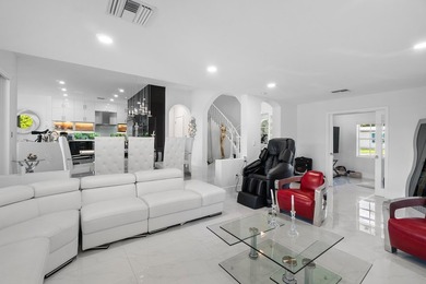 Jupiter waterfront paradise! This 3BR/3.5BA CBS home with office - photo 9
