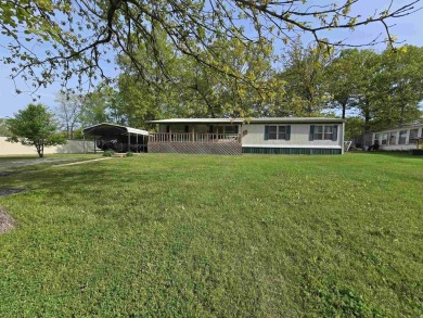 Lake Home For Sale in Bull Shoals, Arkansas