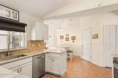 OWNER MOTIVATED! . This inviting property features an open floor - photo 13