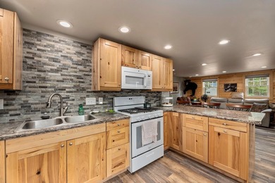 Experience the best of Lake Nokomis living with this beautifully - photo 3
