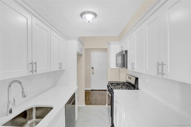 Move right in to this renovated Co-op w/ new kitchen, new - photo 26