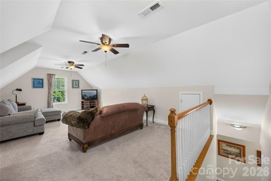 Sought-after, all-brick ranch-style home featuring 4 bedrooms, 3 - photo 28