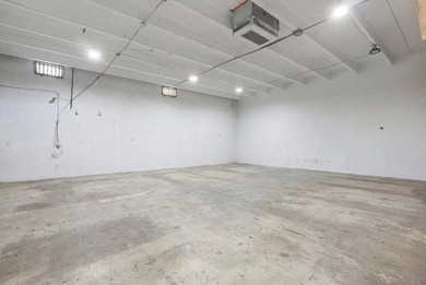 Vacant 12,013 SF flex/industrial warehouse with mezzanine - photo 4