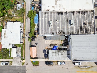Vacant 12,013 SF flex/industrial warehouse with mezzanine - photo 6