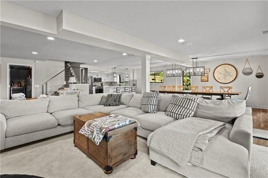 NEW PRICE!! Sunshine and Water....Lakefront living at its - photo 17