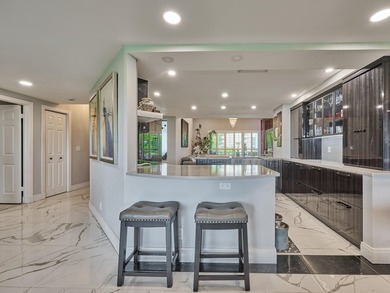 Luxurious Move-in Ready, Fully Updated Waterfront Condo in - photo 29