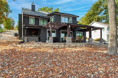 NEW PRICE!! Sunshine and Water....Lakefront living at its - photo 30