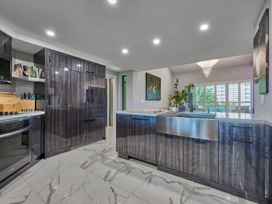 Luxurious Move-in Ready, Fully Updated Waterfront Condo in - photo 33