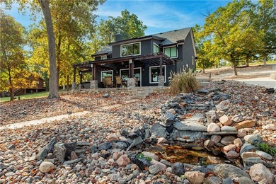 NEW PRICE!! Sunshine and Water....Lakefront living at its - photo 35