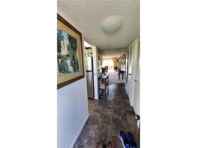 Beautiful large apartment with open dining and living room area - photo 7