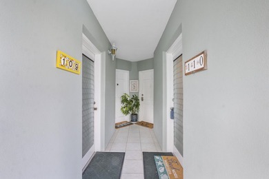 LOVELY 1ST FLOOR UNIT WITH MODERN KITCHEN AND BATHS. 2019 A/C - photo 5