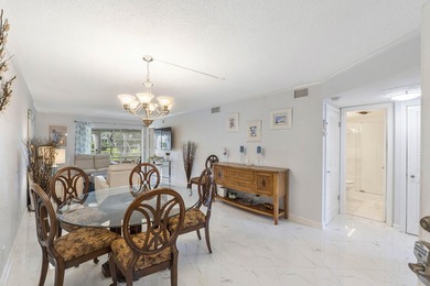 LOVELY 1ST FLOOR UNIT WITH MODERN KITCHEN AND BATHS. 2019 A/C - photo 8