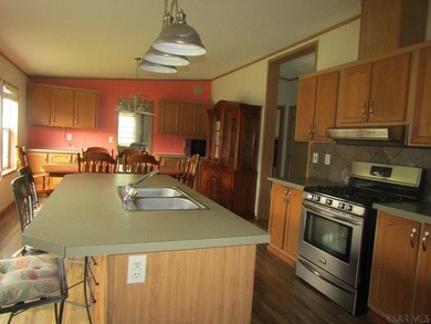 Discover the charm of mountain living in the picturesque borough - photo 12