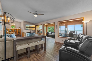 Lake Washington living at its finest! Enjoy 100 feet of - photo 14