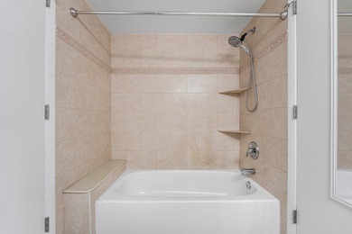 Impeccably maintained residence in the gated community of Palm - photo 16