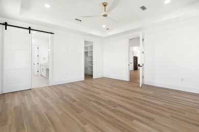 NEW CONSTRUCTION 3 bedroom, 2 bath almost 2,400 Sq Ft resort - photo 20