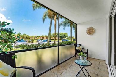 Impeccably maintained residence in the gated community of Palm - photo 20