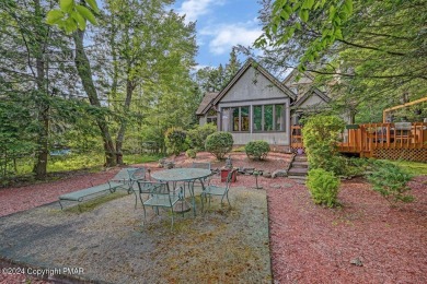 Lake Naomi Home For Sale in Pocono Pines Pennsylvania