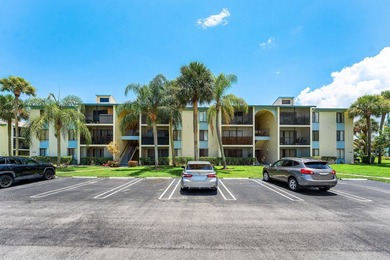 Impeccably maintained residence in the gated community of Palm - photo 21