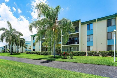 Impeccably maintained residence in the gated community of Palm - photo 25
