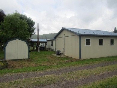 Discover the charm of mountain living in the picturesque borough - photo 31