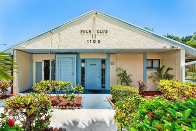 Impeccably maintained residence in the gated community of Palm - photo 35