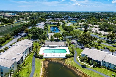 Impeccably maintained residence in the gated community of Palm - photo 41
