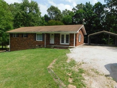 Country Living Meets Lake Life! Tucked away on a beautiful 0 - photo 3