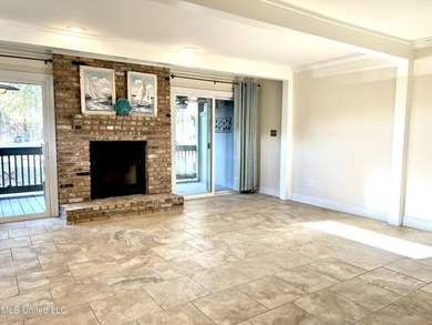 Beautiful Golf Course Retreat! This updated end-unit townhome - photo 9