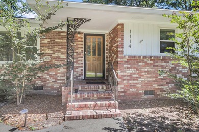 Enjoy a Wonderful Northbridge Terrace location with lots of - photo 7