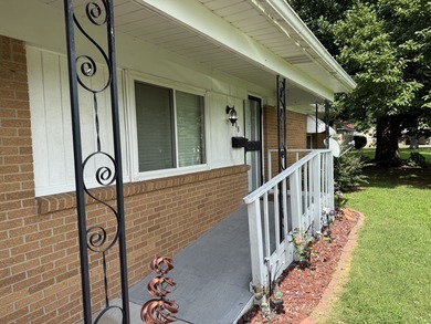 Very well maintained 2 bedroom, 2 bath home! Walk-in- shower and