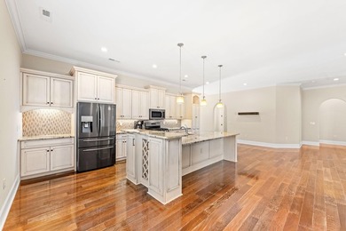 Introducing a stunning custom Mediterranean-style estate in the - photo 8