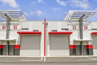 Rarely available DOUBLE UNIT over 3,000SQFT offering maximum - photo 3