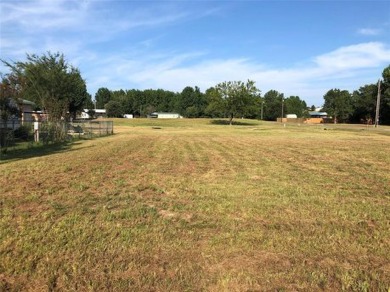 Lake Lot For Sale in Quitman, Texas