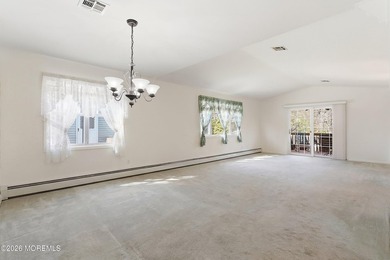Welcome to this well-maintained Bay Breeze model in the - photo 8