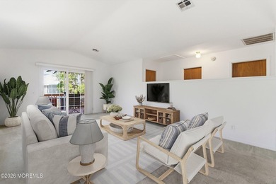 Welcome to this well-maintained Bay Breeze model in the - photo 10