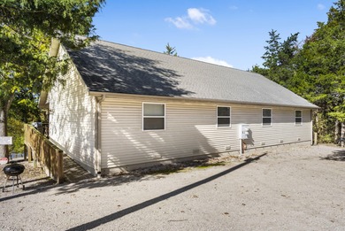 Table Rock Lake Home For Sale in Reeds Spring Missouri