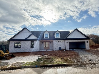 Melton Hill Lake Home Sale Pending in Knoxville Tennessee