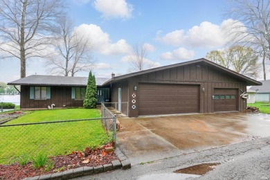 88 feet of shoreline on BEAUTIFUL Adams Lakefront! Custom-built - Lake Home For Sale in Wolcottville, Indiana