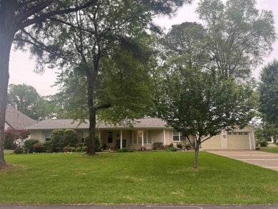 Lake Home For Sale in Hot Springs, Arkansas