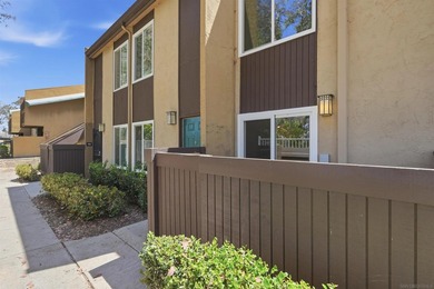 Best location in the Allure Community! Ideally situated directly - photo 3