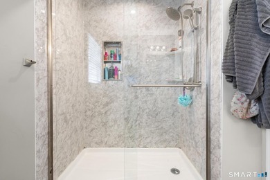 Rare Greenwich opportunity! This side-by-side duplex at 9 - photo 14