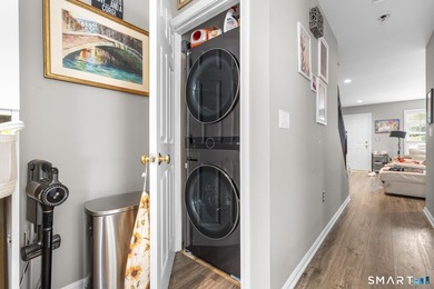 Rare Greenwich opportunity! This side-by-side duplex at 9 - photo 17