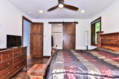 Beautiful, maintenance free, home with a huge garage! This home - photo 8